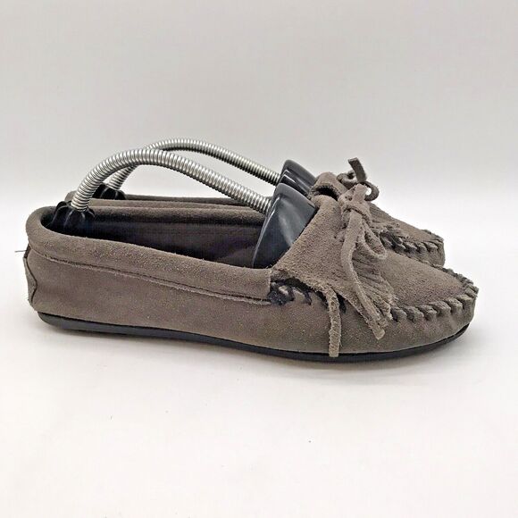 Minnetonka 4011 Kilty Plus Grey Moccasins Women's 6 Suede Leather Nub Sole Shoes - Picture 1 of 10